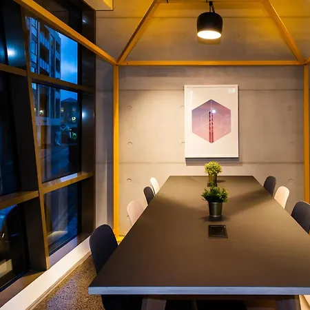 Apartmanhotel Staycity Castle 4*