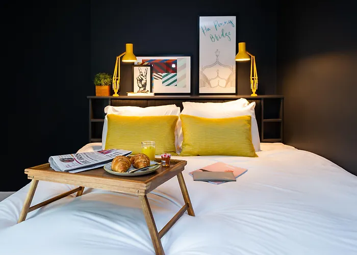 酒店 Staycity Castle 4*