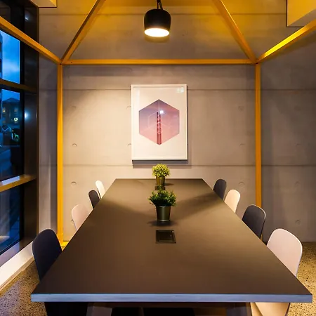 Staycity Castle شقة فندقية 4*