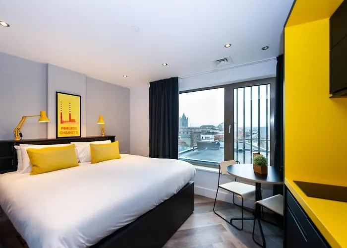 Staycity Castle فندق 4*