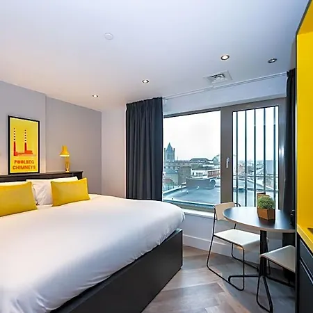 호텔 Staycity Castle 4*