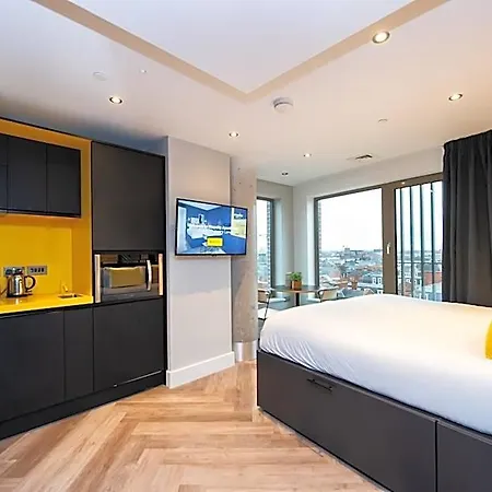 Staycity Castle 호텔