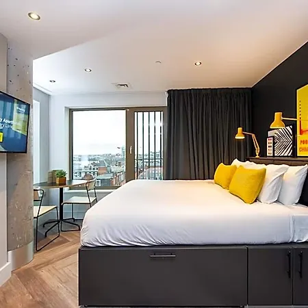 Staycity Castle