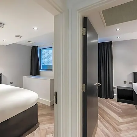 Staycity Castle
