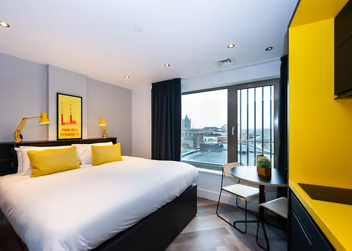 Staycity Castle Hotell