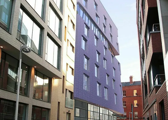 Hotell Staycity Castle